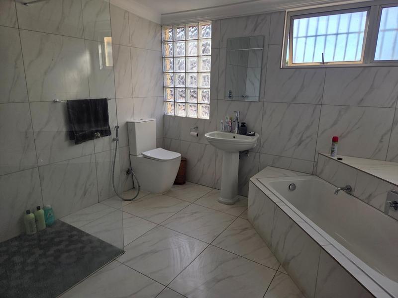 3 Bedroom Property for Sale in Woodstock Upper Western Cape